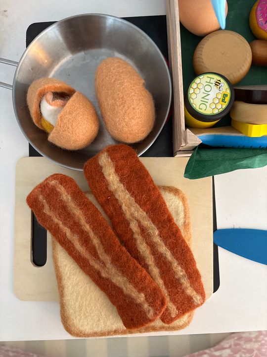 Tara Treasures Felt Bacon and Eggs