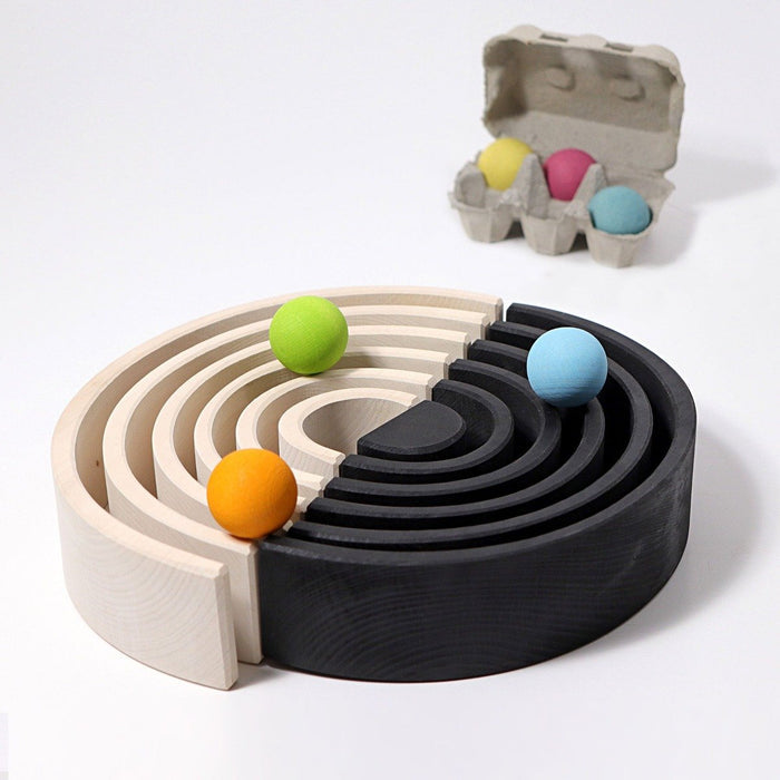 Grimm’s Large Monochrome 12-piece Rainbow