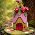 Papoose Strawberry House and Mat